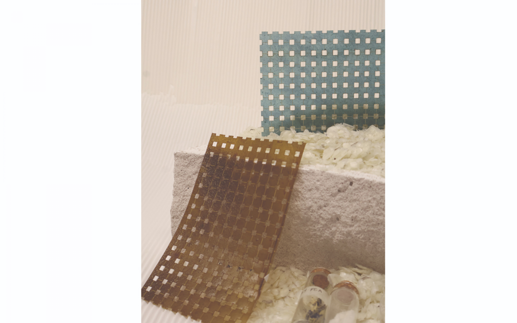 不断缩小的海岸的碎片