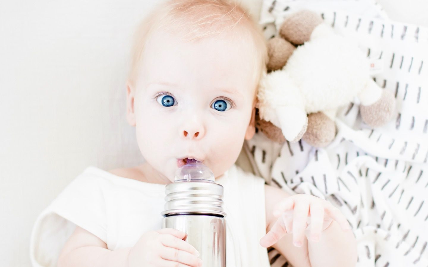 Pura insulated straw bottle